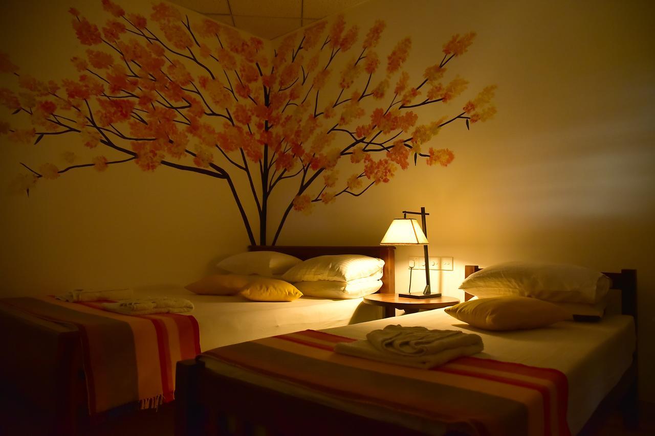 Aeon Hotel Тиссамахарама Экстерьер фото