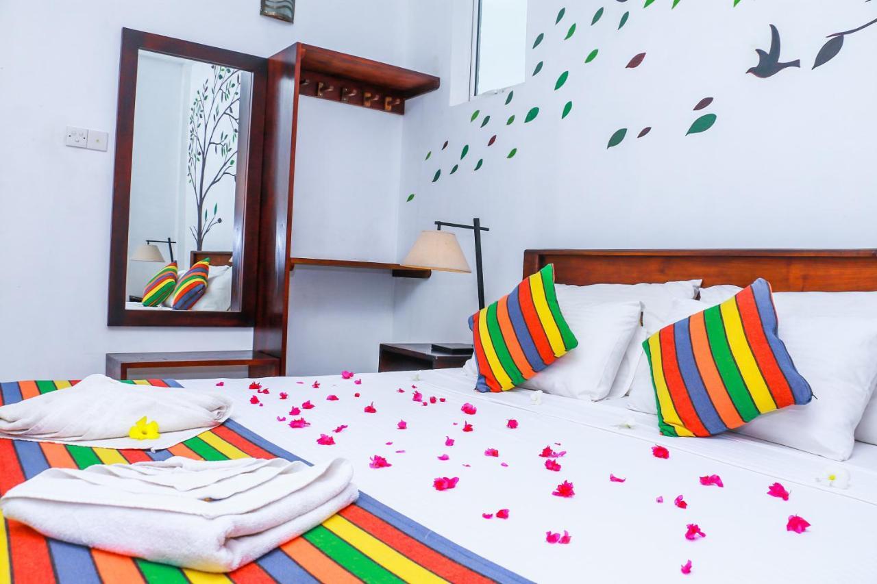 Aeon Hotel Тиссамахарама Экстерьер фото