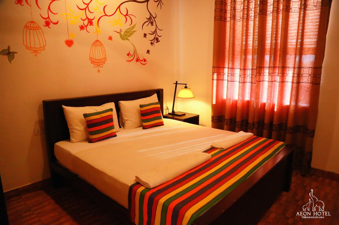 Aeon Hotel Тиссамахарама Экстерьер фото